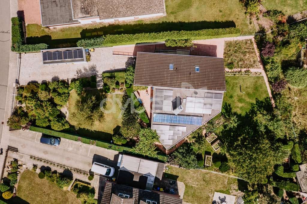 Immobilie in Barnstedt - Architektenvilla mit privatem Hallenbad und weitläufigem Grundstück nahe Lüneburg. - Bild 1