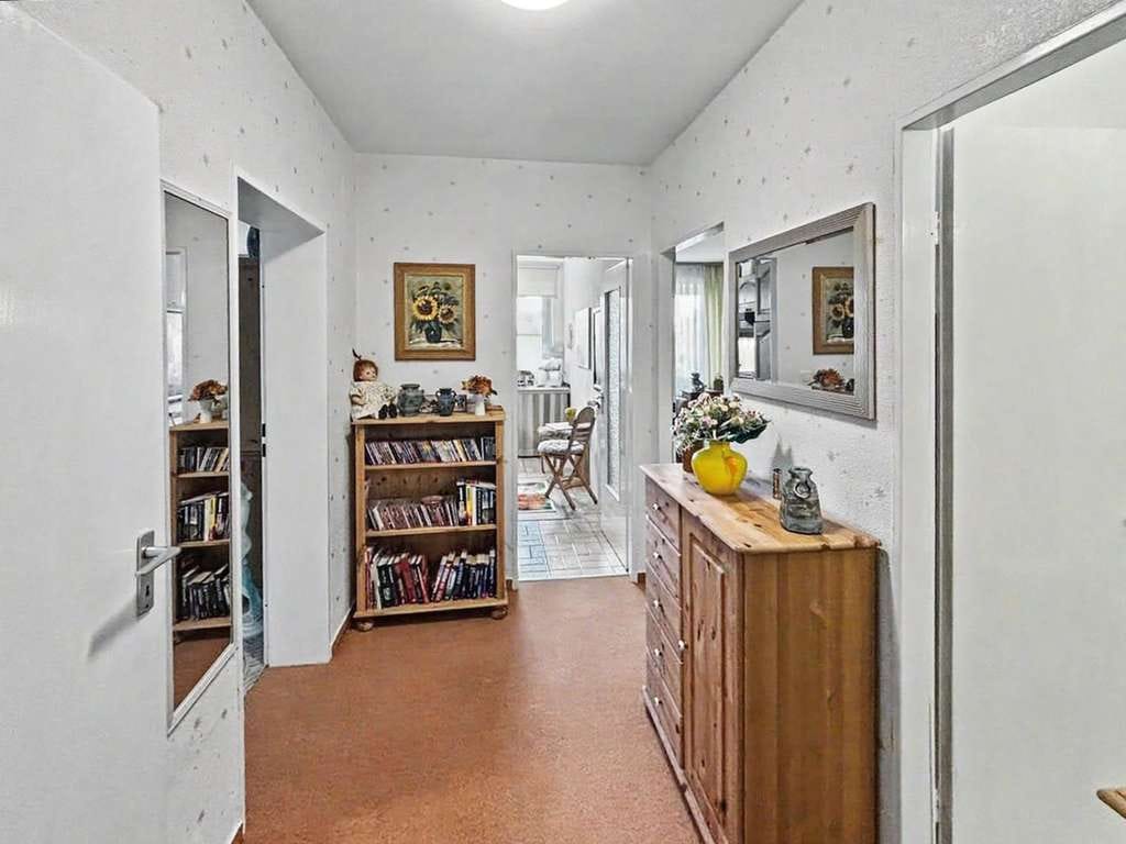 Immobilie in Schwentinental - Helle 2-Zimmer-Wohnung mit Balkon im Herzen Raisdorfs - Bild 1