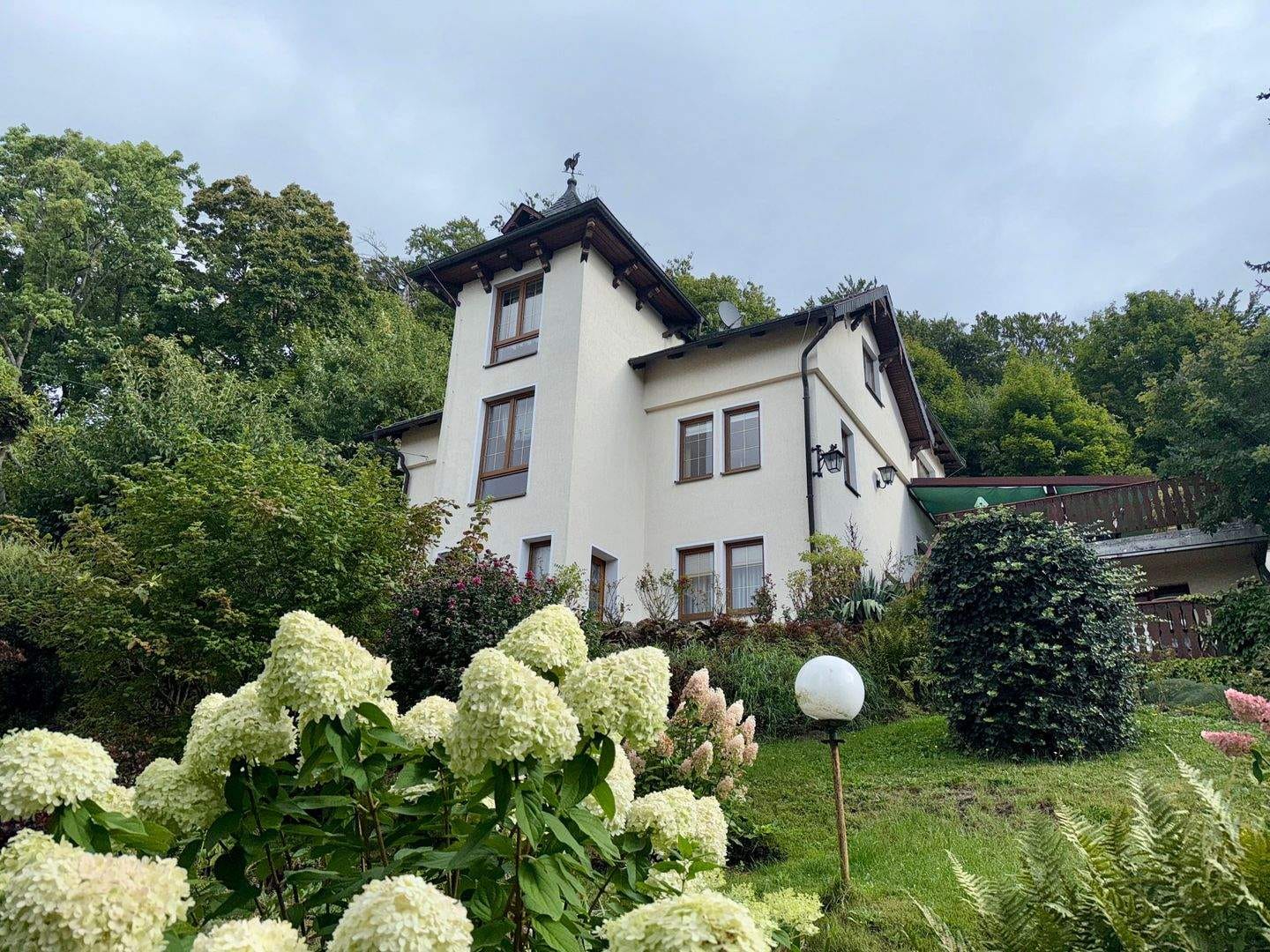 Immobilie in Bad Liebenstein - Repräsentative Villa mit freiem Blick in ruhiger Randlage von Bad Liebenstein  - Bild 0