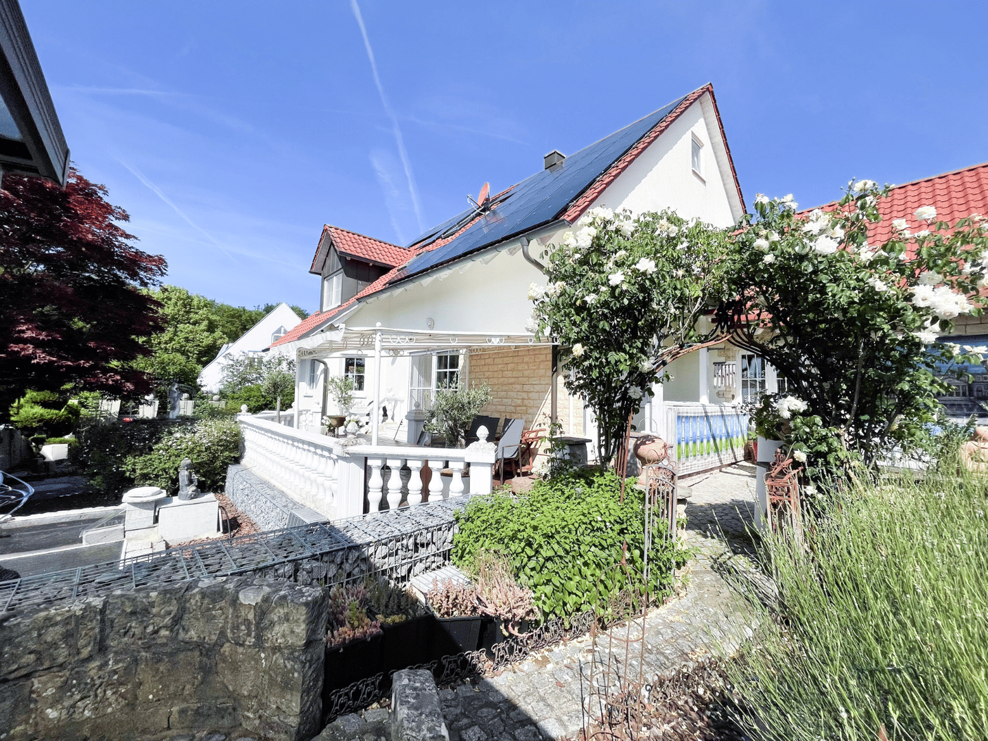 Immobilie in Poppenhausen - Exklusives Einfamilienhaus in Top-Lage von Poppenhausen – ca. 184 m² Wohnfläche & 120 m² Nutzfläche - Bild 3