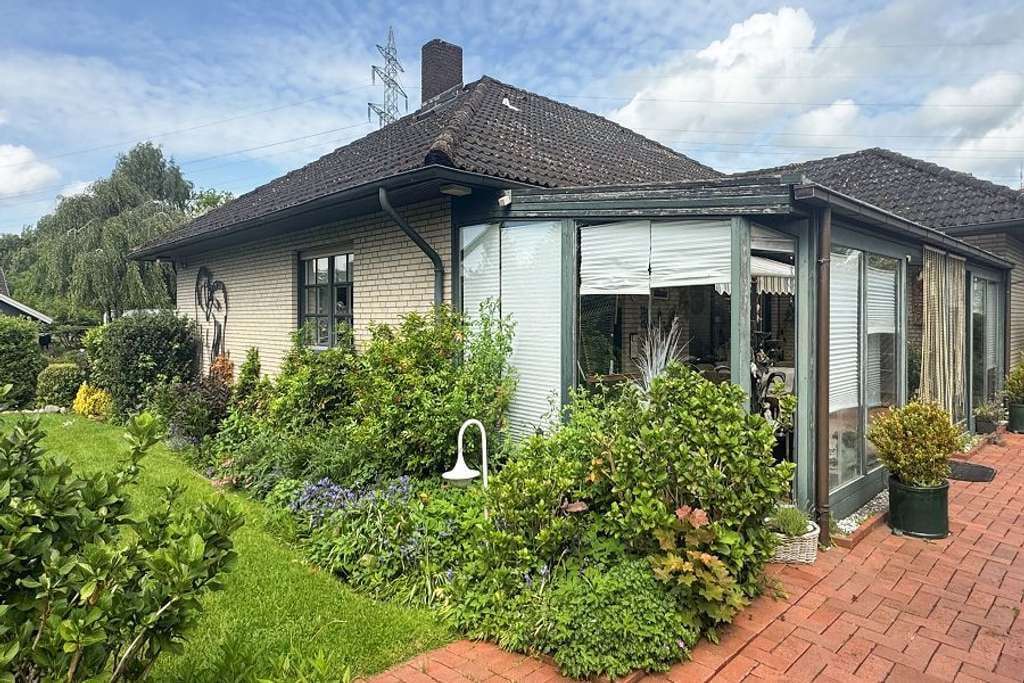 Immobilie in Schuby - Schönes Einfamilienhaus mit Wintergarten in ruhiger Lage von Schuby! - Bild 0
