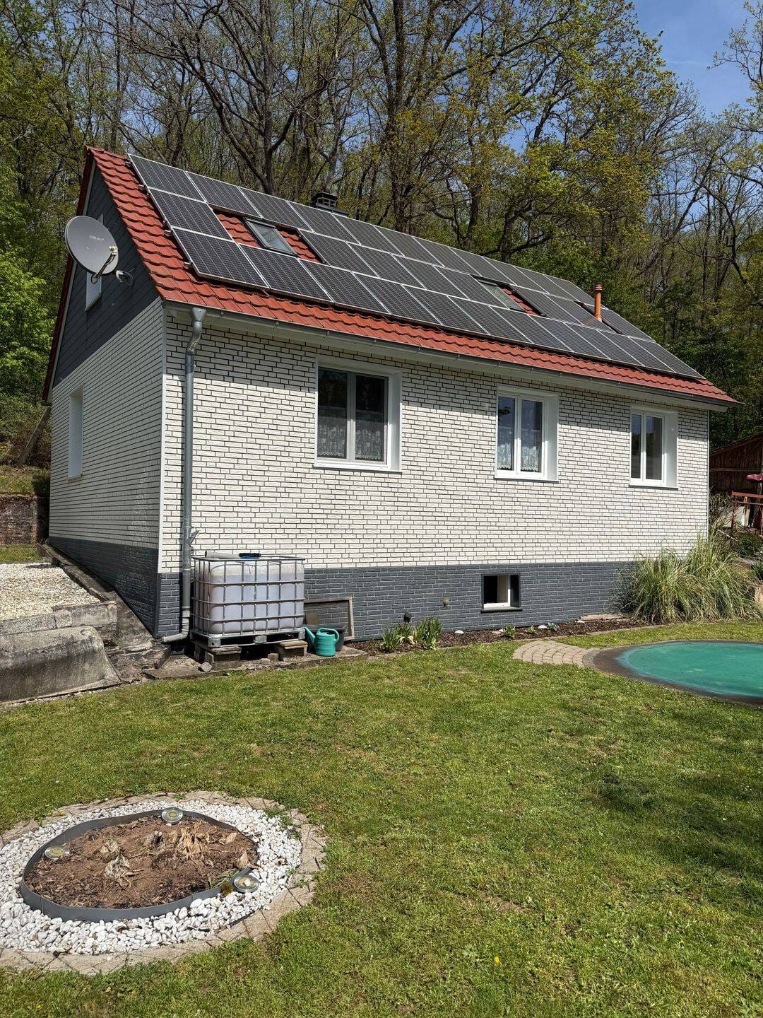 Immobilie in Karlstadt - Einfamilienhaus mit 732 m² Grundstück am Waldrand von Gambach - Bild 0