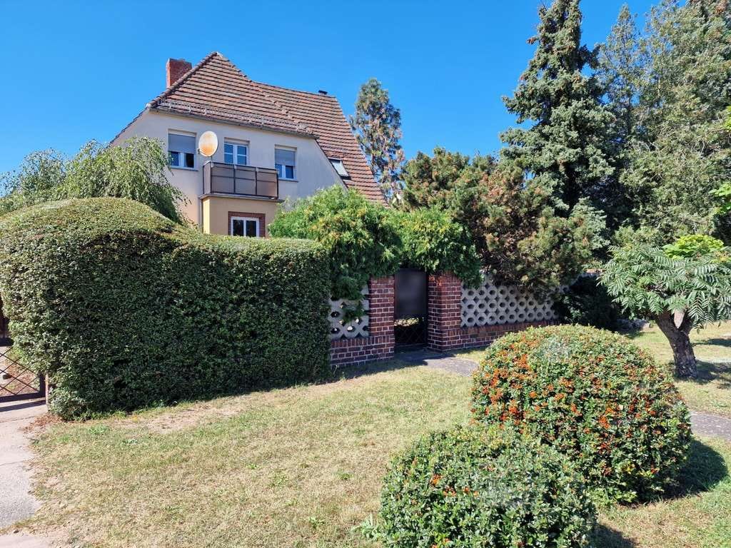 Immobilie in Eisenhüttenstadt - Attraktives Einfamilienhaus in zentraler Lage von Fürstenberg - Bild 1