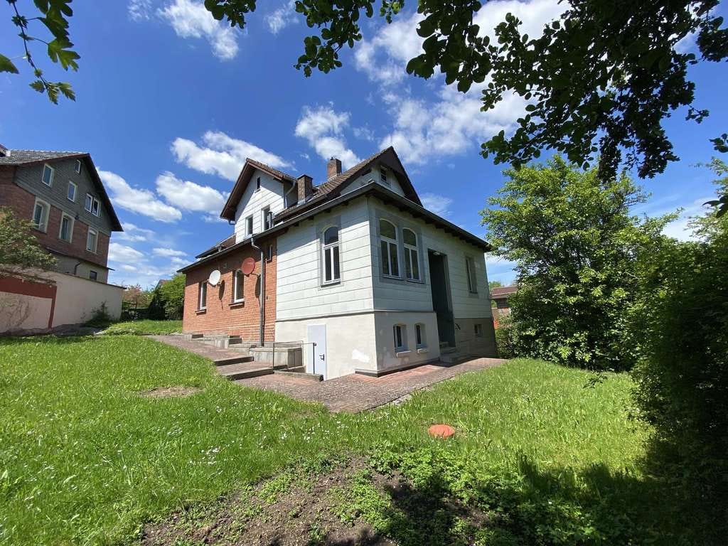 Immobilie in Coburg - Stadtnahes Haus mit schönem Garten zur Eigennutzung oder Vermietung - Bild 0