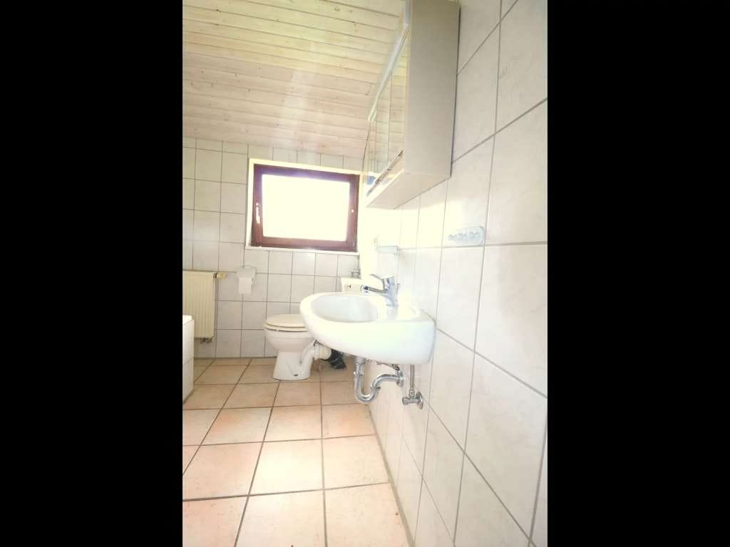 Immobilie in Bopfingen - Haus mit Potential in ruhiger Lage und großem Garten  - Bild 2