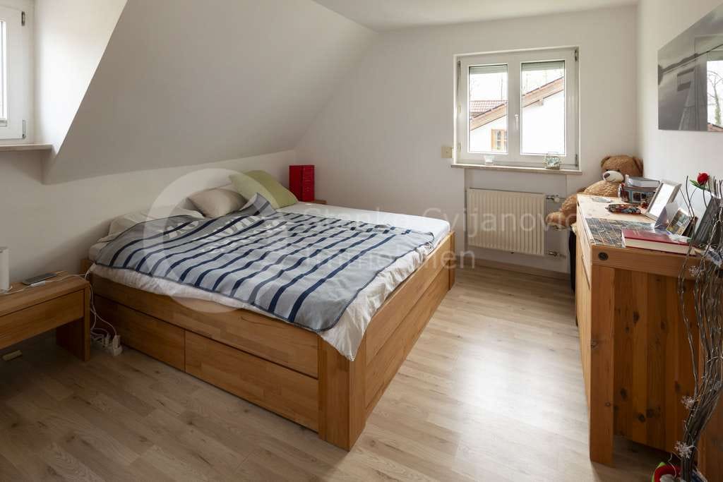 Immobilie in Neubiberg - Neubiberg – Freistehendes Haus mit zwei vermieteten Wohneinheiten in beliebter und ruhiger Lage - Bild 4