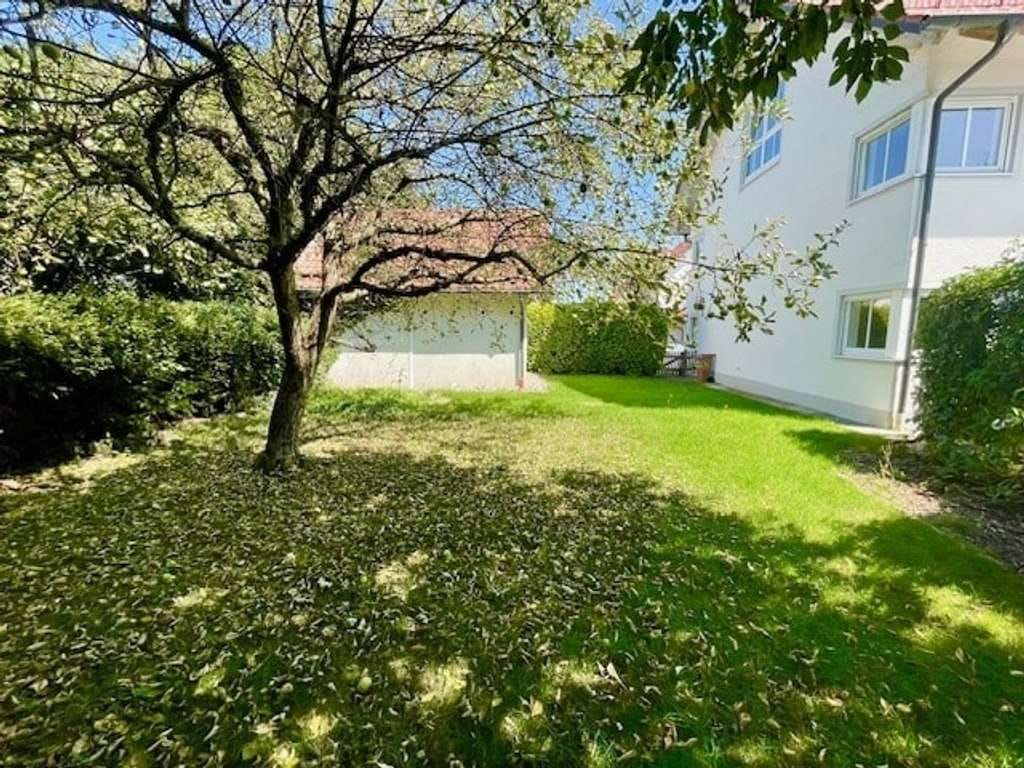 Immobilie in Hattenhofen - Schöne Doppelhaushälfte zum Selbstbezug - Bild 2