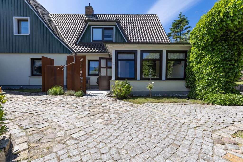 Immobilie in Prerow - Einfamilienhaus in wunderschöner Wiesenlage - Bild 3