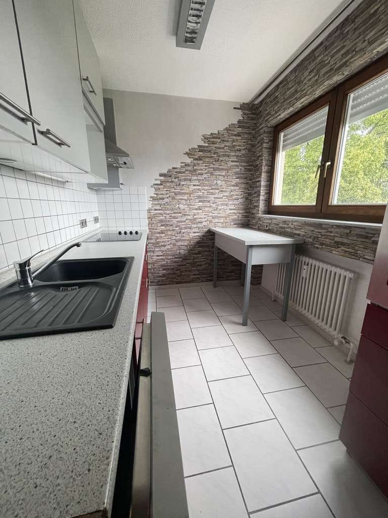 Immobilie in Zell unter Aichelberg - Geräumige 4,5  Wohnung mit viel Platz, in ruhiger Lage. - Bild 4