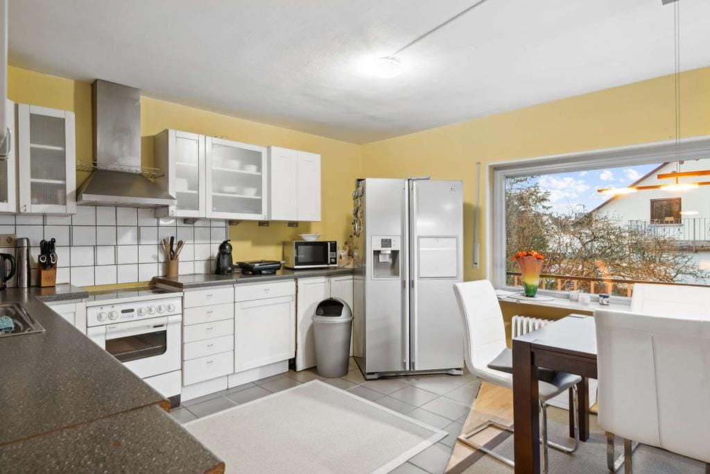 Immobilie in Horhausen - Großzügiges Wohnhaus mit - Garten - Garage und traumhaftem Ausblick! - Bild 4