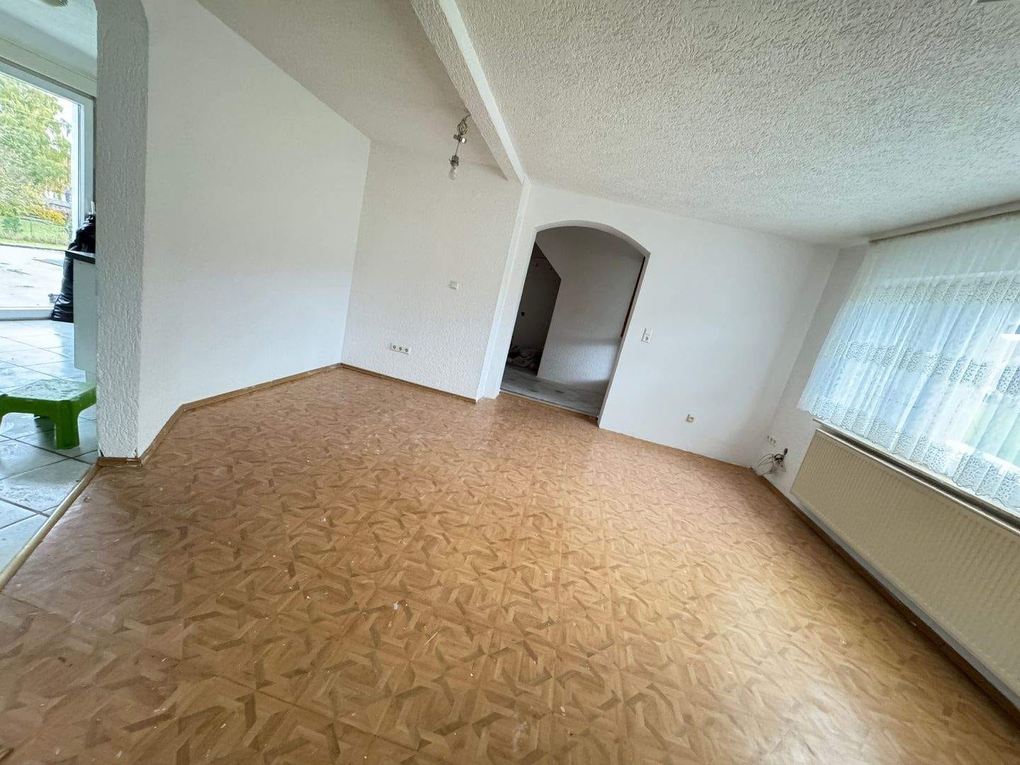 Immobilie in Deilingen - Helle 4-Zimmer-Wohnung mit Terrasse und Stellplatz in ruhiger Lage von Deilingen - Bild 0