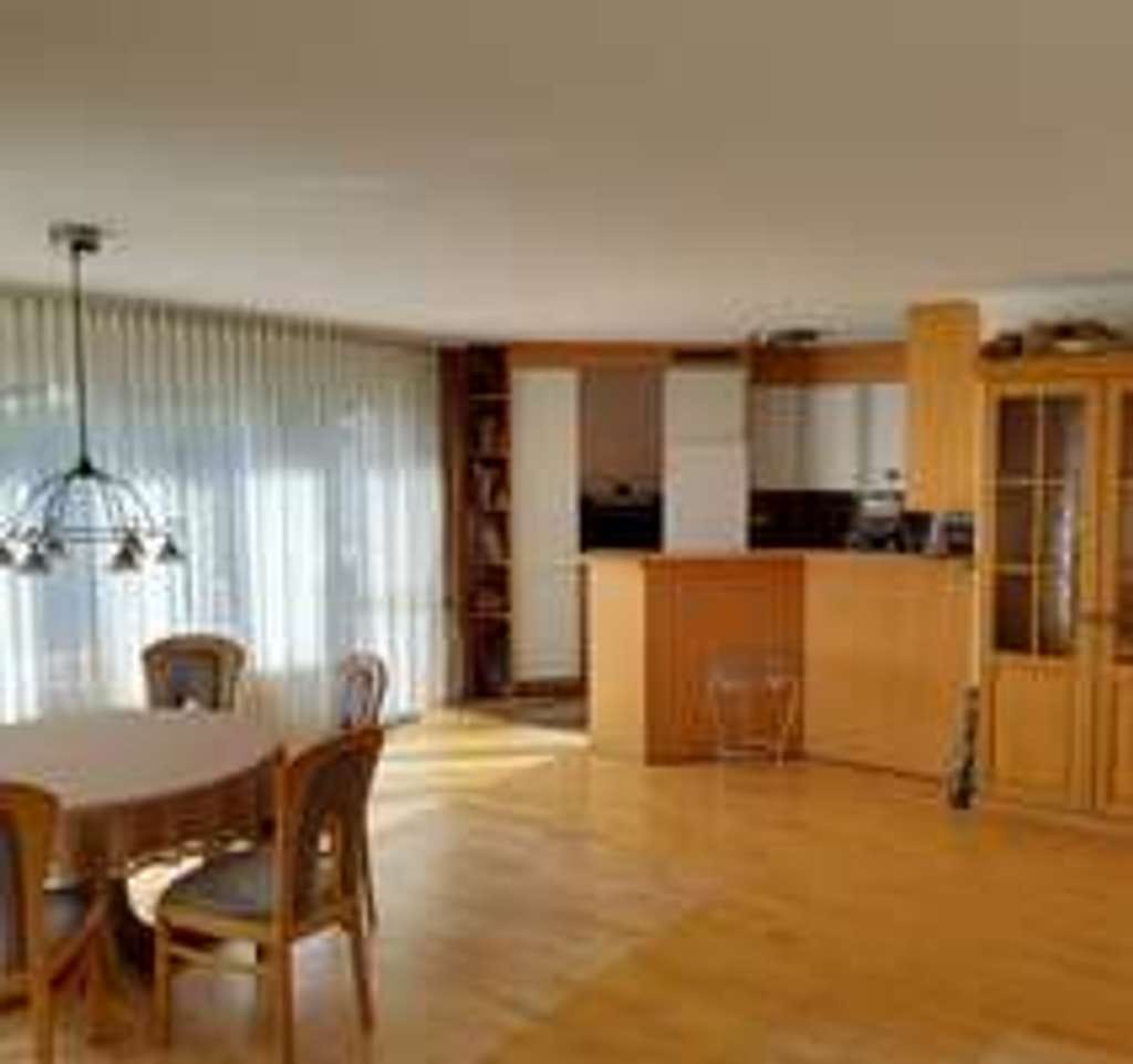 Immobilie in Weissach - Außergewöhnlich: Wohnung mit  Einliegerwohnung - Bild 2