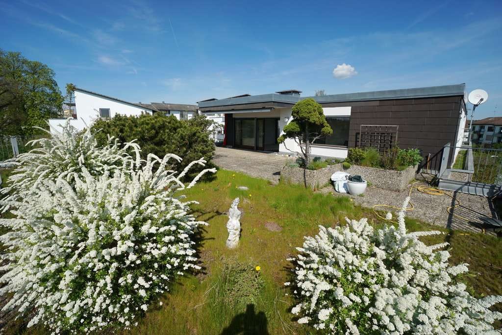 Immobilie in Rutesheim - GROßARTIGES, LICHTDURCHFLUTETES PENTHAUS  IN BESTER WOHN-UND AUSSICHTSLAGE - Bild 1