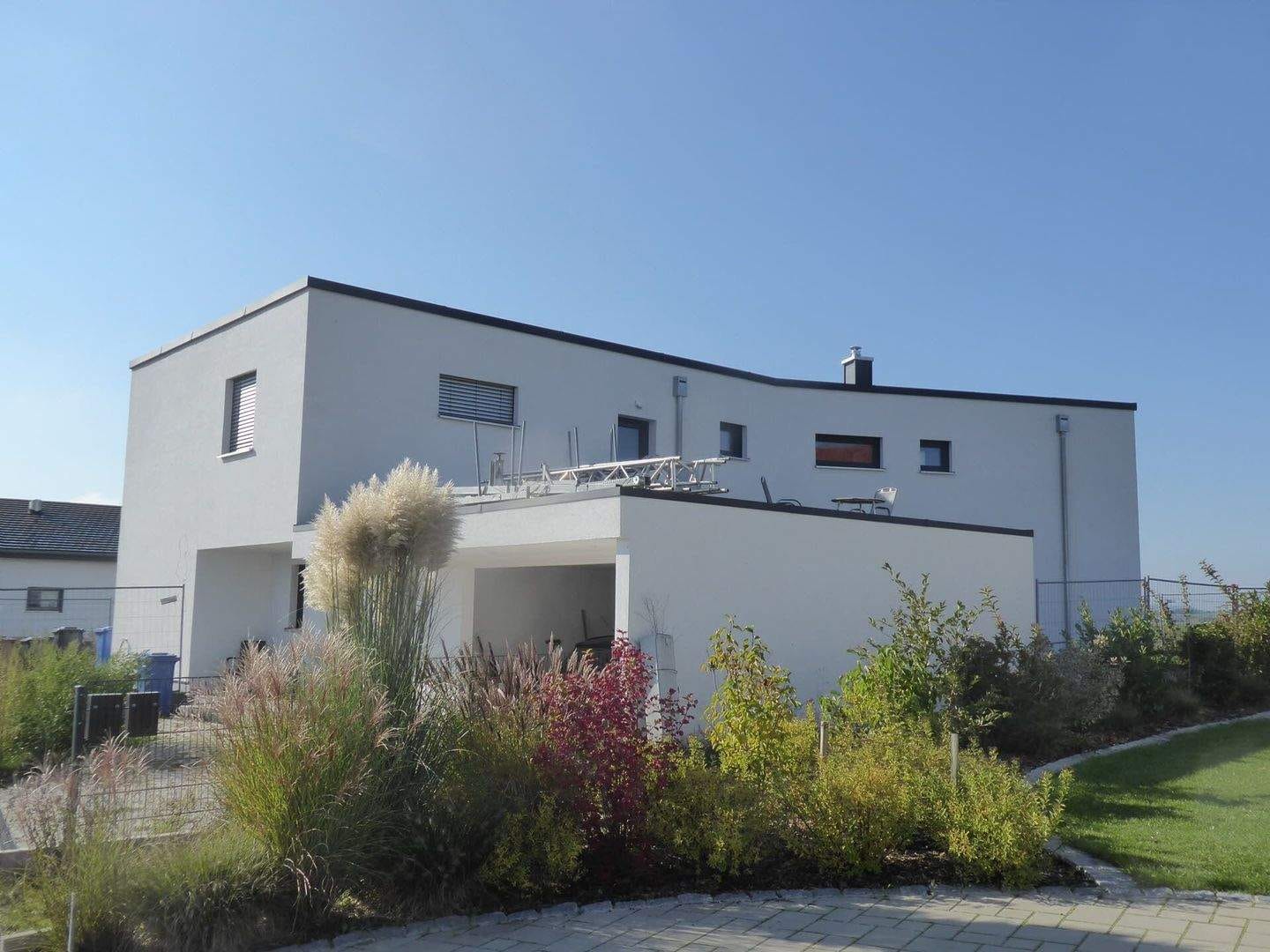 Immobilie in Sugenheim - Großzügiges Einfamilienwohnhaus mit Einliegerwohnung in Ortsrandlage! - Bild 0