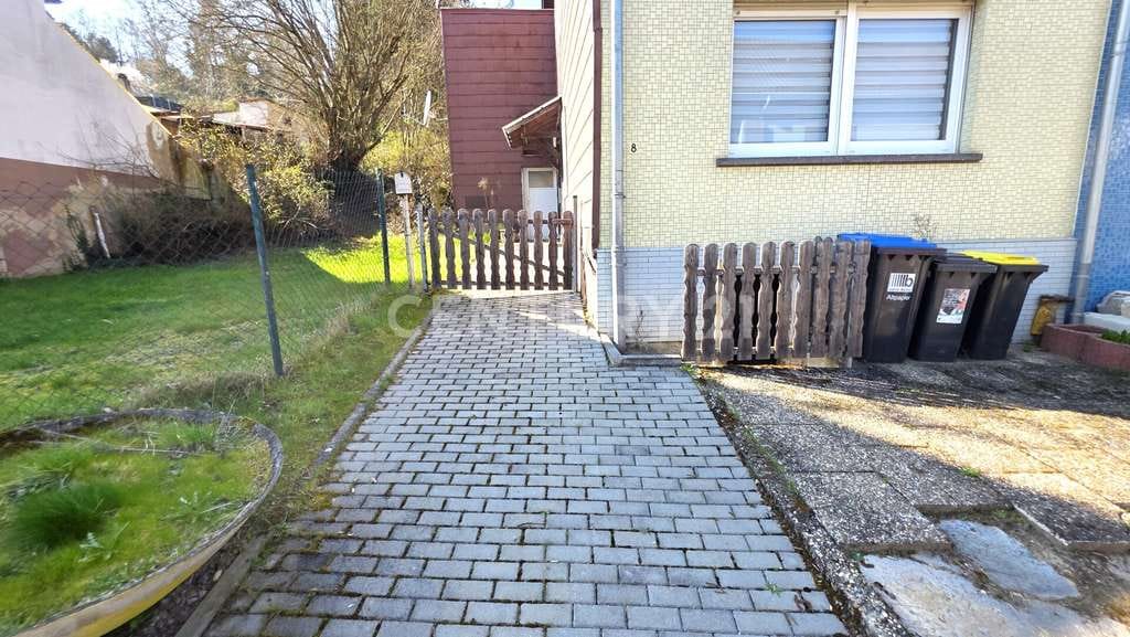 Immobilie in Großrosseln - Charmantes, attraktives kleines Reihenhaus mit Garten in St. Nikolaus- Großrosseln - Bild 2