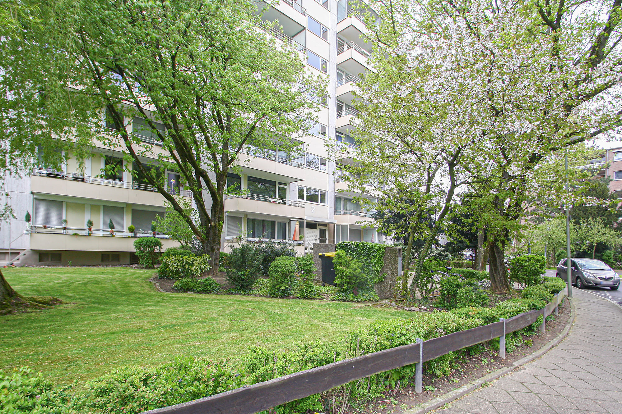Immobilie in Erkrath - Vermietungssicher mit Balkon - Bild 1