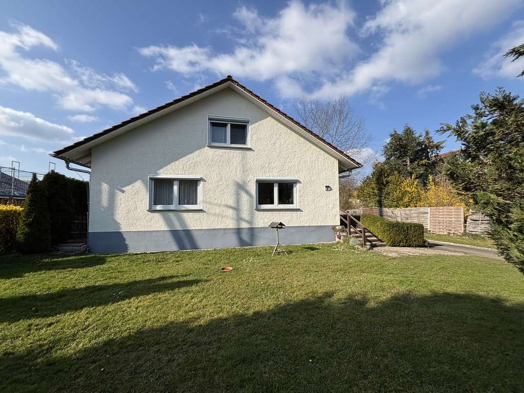 Immobilie in Bisingen - Großzügiges Einfamilienhaus mit großem Grundstück in Bisingen-Zimmern - Bild 1