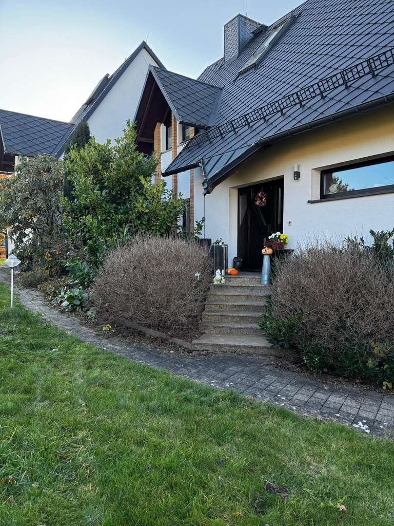 Immobilie in Obergurig - Hornja Hórka - Exklusives Einfamilienhaus mit Wintergarten, Pool & Garten in Obergurig - Bild 2