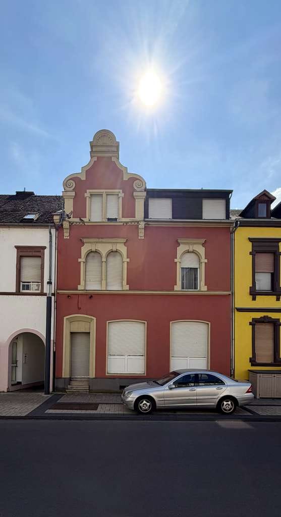 Immobilie in Konz - Mehrfamilienhaus mit tollem sonnigen Grundstück in exponierter Lage  - Bild 0