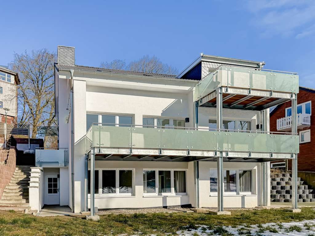 Immobilie in Lütjenburg - Großzügiges Zuhause mit vielen Möglichkeiten -  Raum für Familie, Gemeinschaft & Individualität - Bild 0