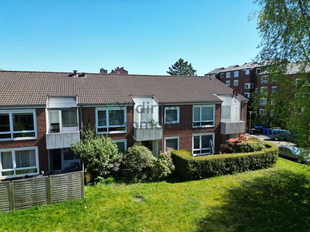 Immobilie in Cuxhaven - 4 -Familienhaus in ruhiger Wohnlage und Renditepotential - Bild 2
