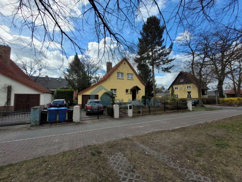 Immobilie in Kleinmachnow - Eine Investition in die Zukunft - Freistehendes Einfamilienhaus mit Erbbaurecht in Kleinmachnow - Bild 3