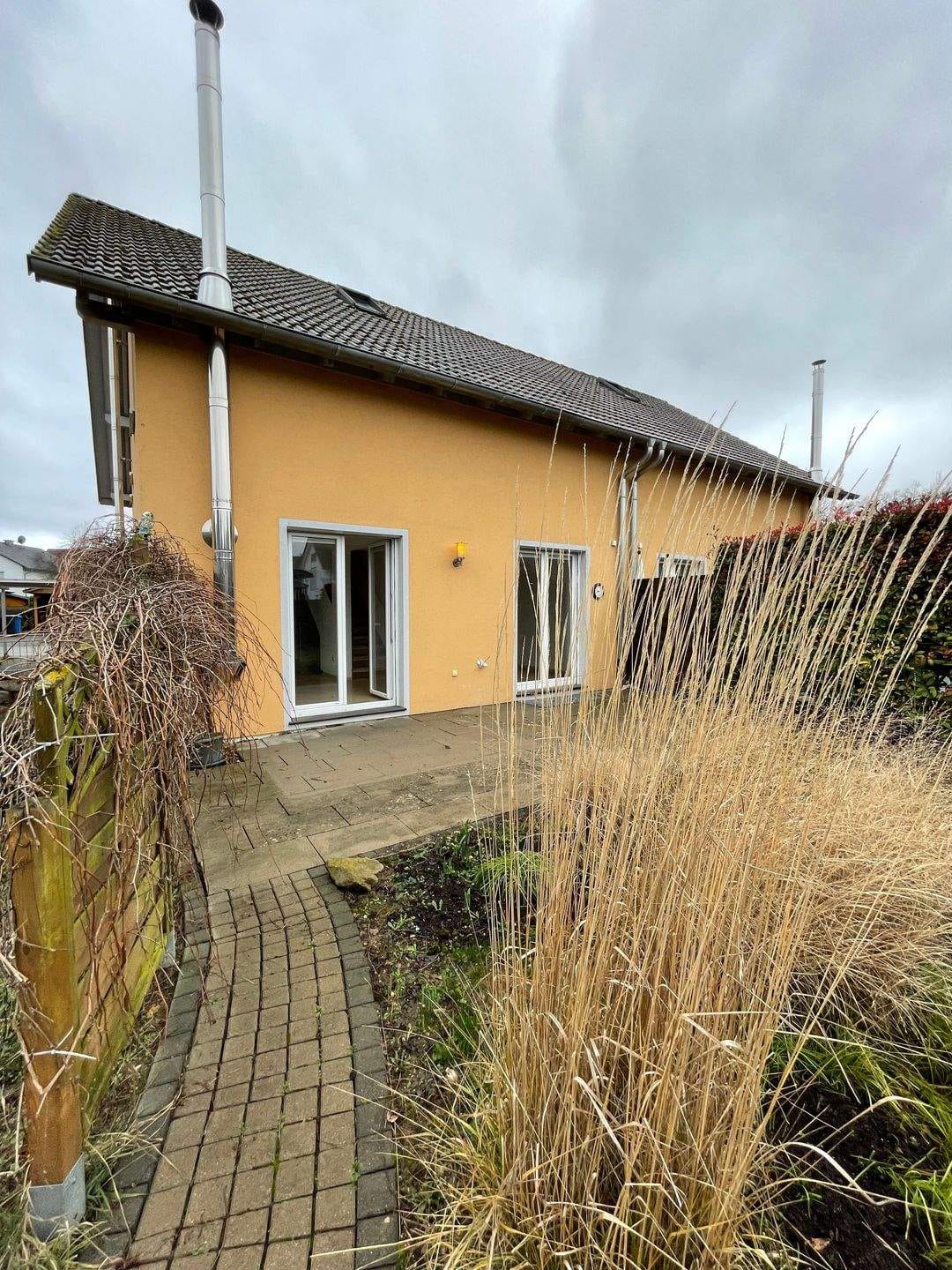 Immobilie in Schliengen - Modernes Wohnen mit Weitblick und Einliegerwohnung in Schliengen - Bild 3