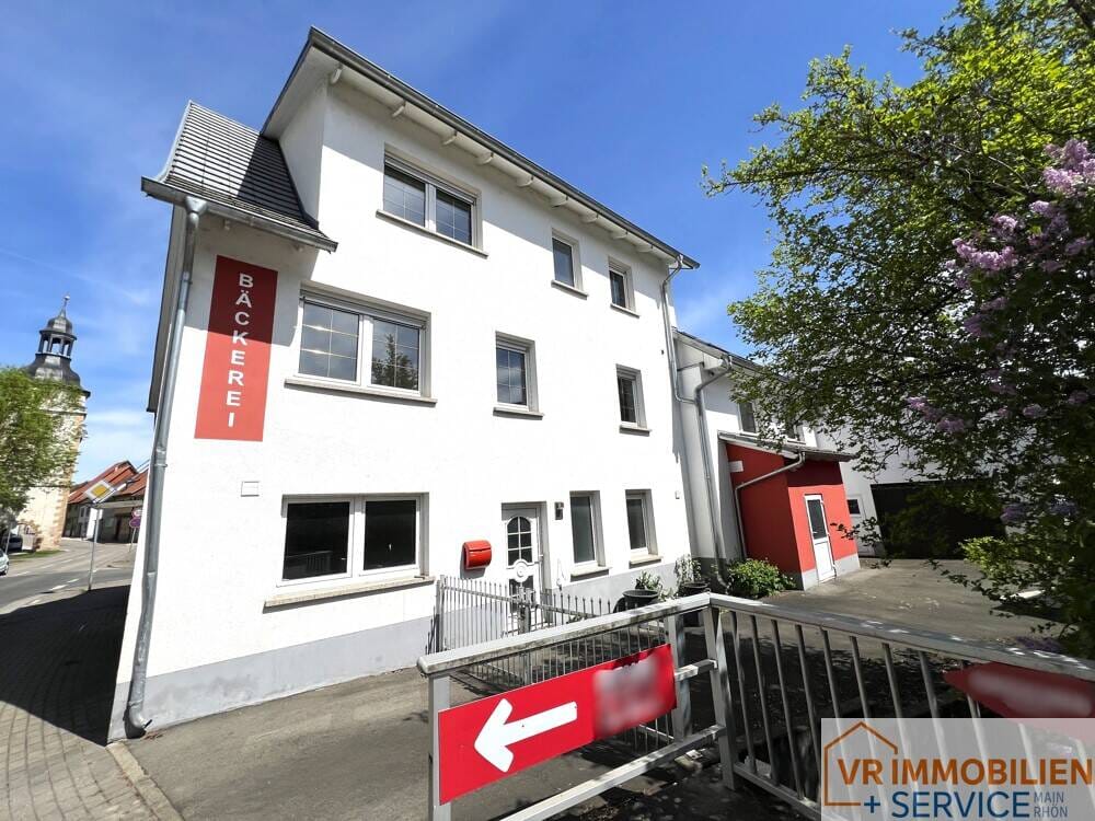 Immobilie in Römhild - Ihre Ideen brauchen Platz? - Wohn- und Geschäftshaus mit Potenzial in zentraler Lage von 98630 Römhild! - Bild 3