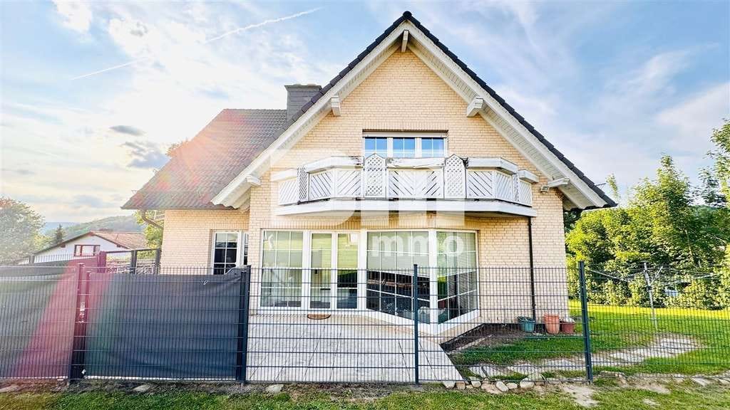 Immobilie in Niestetal - Hochklassiges Einfamilienhaus mit Einliegerwohnung  in Bestlage auf großem Traumgrundstück - Bild 2