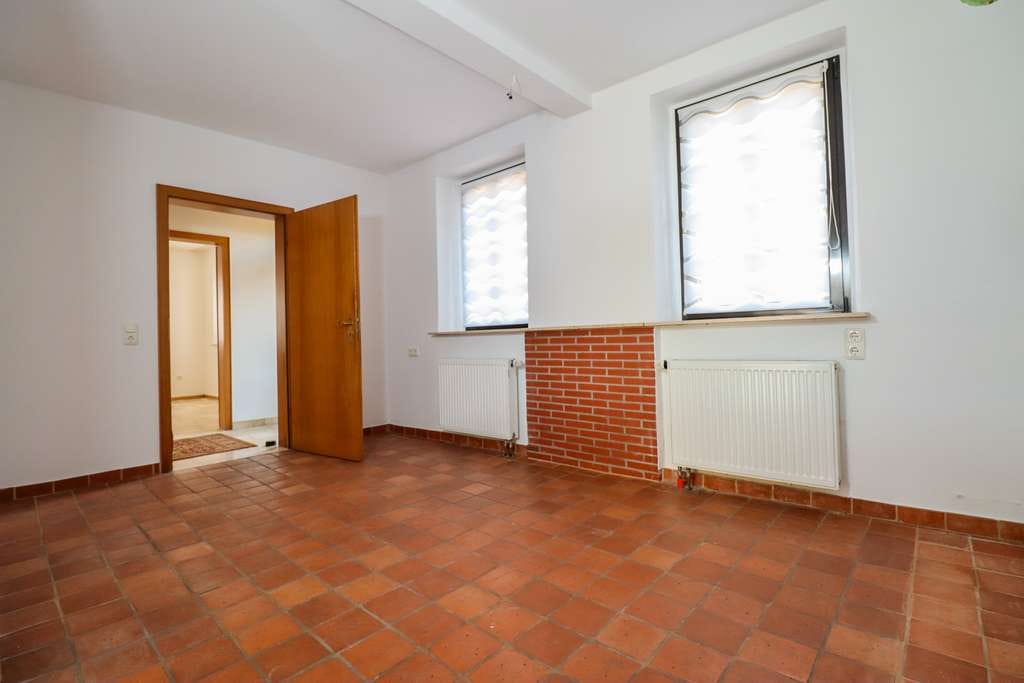 Immobilie in Bergheim - Ehemaliges Wohn- u. Geschäftshaus in Bergheim-Quadrath - Bild 2