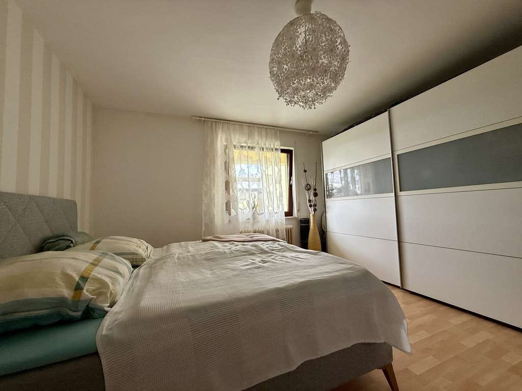 Immobilie in Friedrichsdorf - Gemütliche Maisonette-Wohnung mit Loggia und Blick ins Grüne - Bild 4