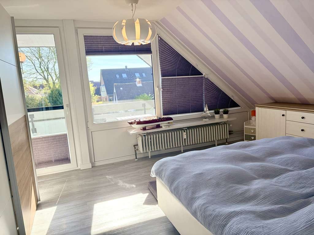 Immobilie in Sankt Peter-Ording - Wunderschöne Eigentumswohnung, vollständig renoviert, zentrale Lage, Tiefgarage - Bild 4