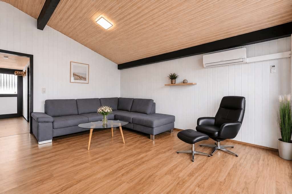 Immobilie in Butjadingen - Nur 5 Minuten zum Deich – Modernisiertes Ferienhaus mit Garten & Inventar inklusive - Bild 1