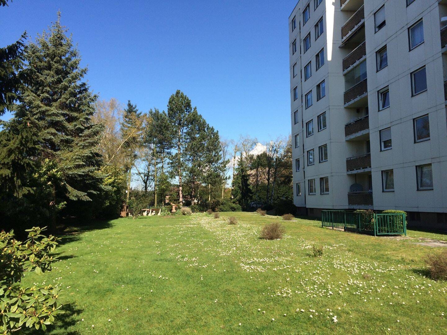 Immobilie in Frechen - Schnäppchen - Sanierungsbedüftiges Appartement - Bild 0