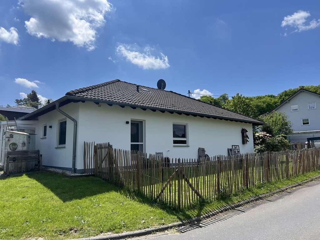 Immobilie in Steimel - WinkelBungalow von Künstlerin u Energieberater - Bild 0