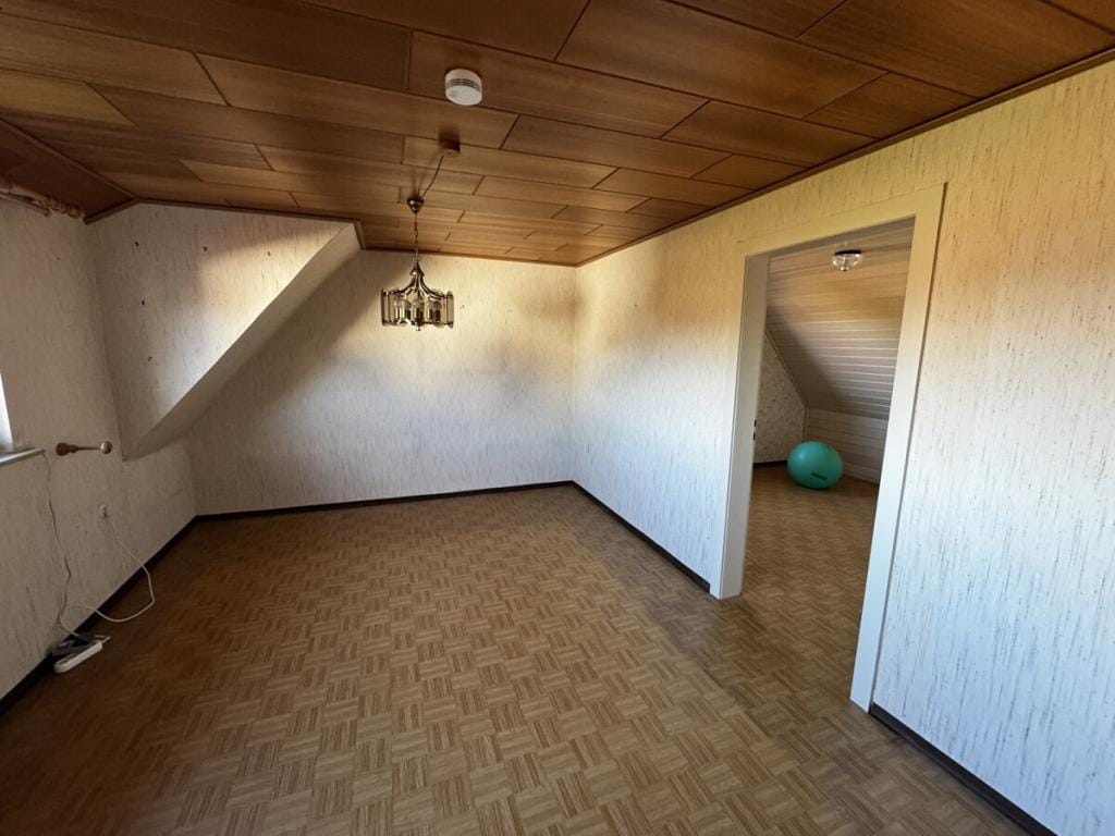 Immobilie in Immenhausen - Viel Platz für Ihre Familie! Einfamilienhaus mit großem Grundstück in Immenhausen - Bild 3