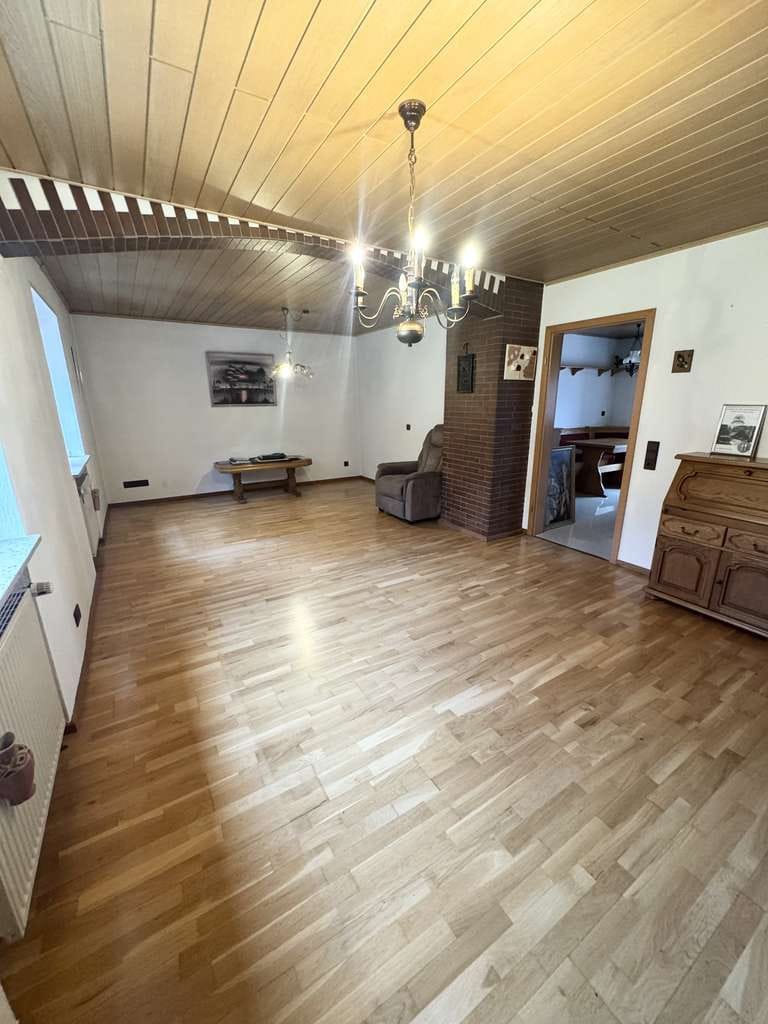 Immobilie in Bann - Renovierungsbedürfiges EFH mit schönem Ausblick in 66851 Bann - Bild 4
