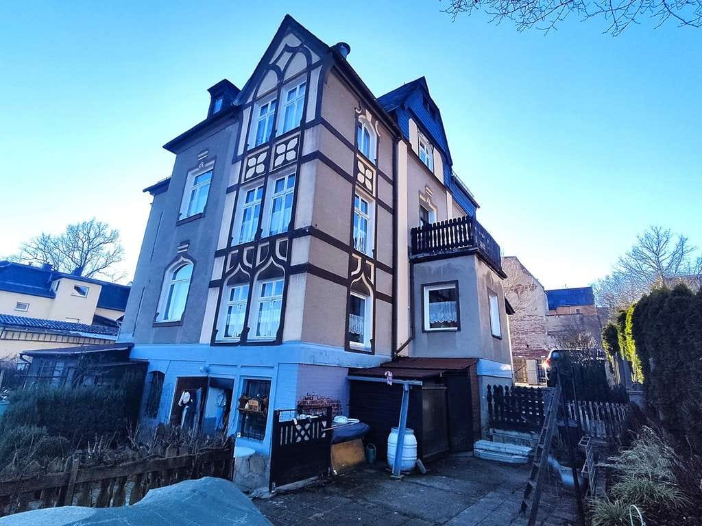 Immobilie in Adorf/Vogtland - 3-Familienhaus im Villenstil, mit Garage und Garten! - Bild 4