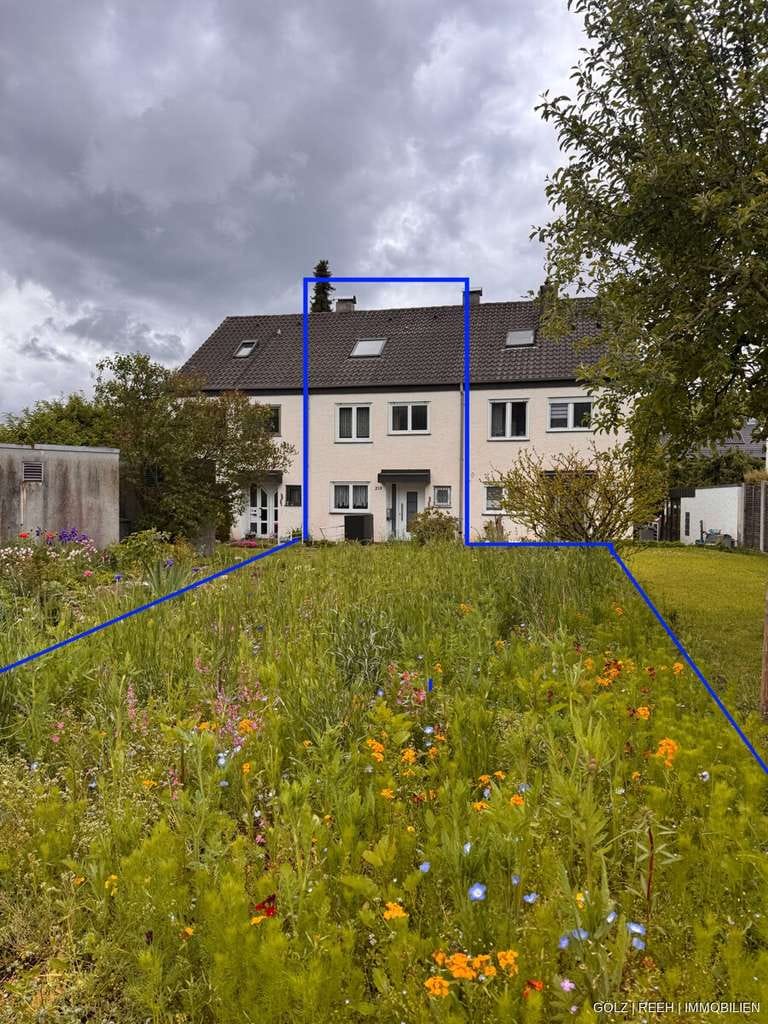 Immobilie in Weilheim an der Teck - Ärmel hoch und Wohnträume verwirklichen – Reihenmittelhaus in toller Randlage - Bild 2