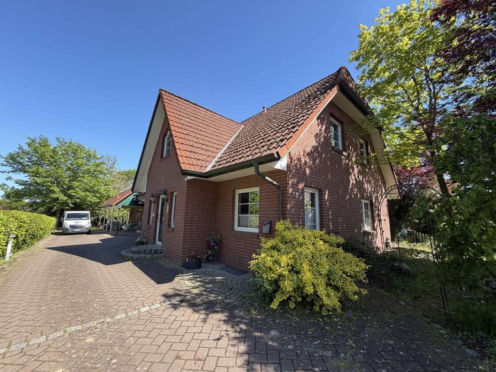 Immobilie in Heinbockel - Schönes Einfamilienhaus mit Einliegerwohnung! - Bild 1