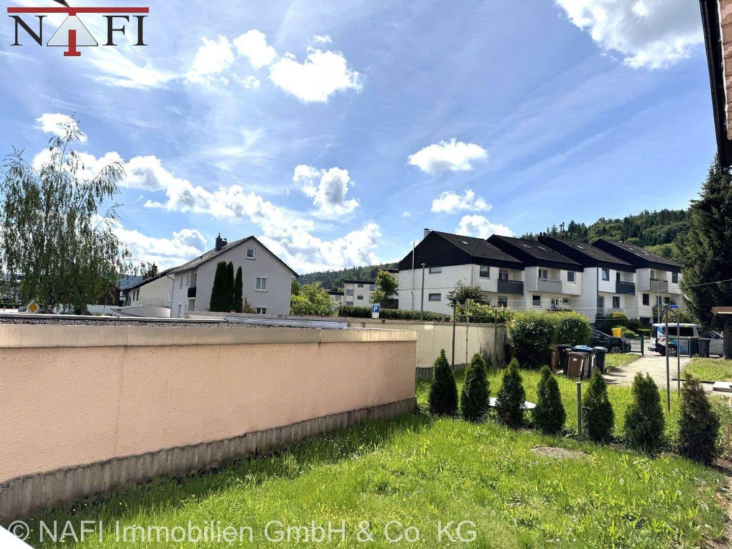 Immobilie in Plüderhausen - *** Zwei Balkone, eine Garage, viele Möglichkeiten - 3,5-Zimmer-Wohnung *** - Bild 1