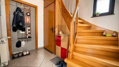 Immobilie in Ehringshausen - FAMILIENGLÜCK MIT ZUSÄTZLICHEM BAUGRUNDSTÜCK - Bild 1
