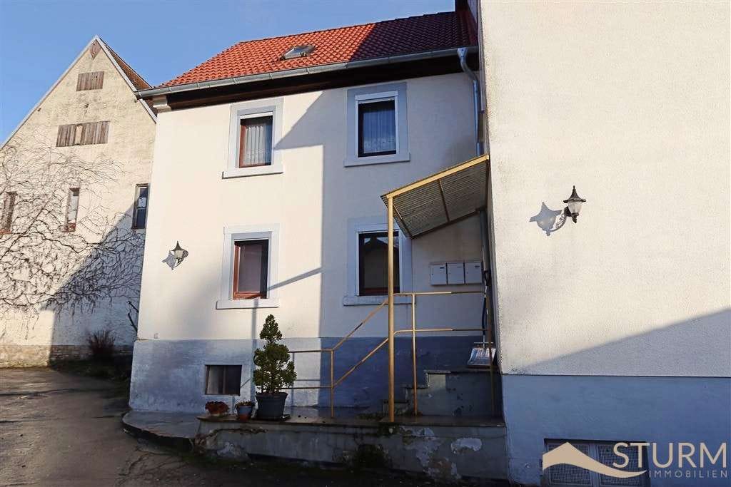 Immobilie in Reichenberg - Reizvolles Ensemble - Wohnhaus mit drei Einheiten, ehemalige Reithalle, Nebengebäude, Hof-und Garten - Bild 3