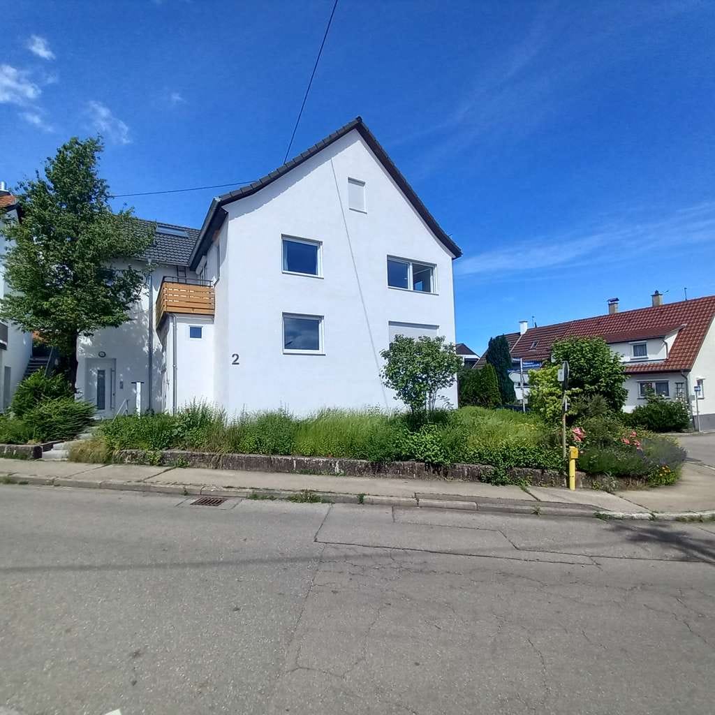 Immobilie in Kusterdingen - Kusterdingen, Moderne 2-Zimmer-Wohnung mit Einbauküche, Tageslichtbad und Terrasse, provisionsfrei - Bild 0