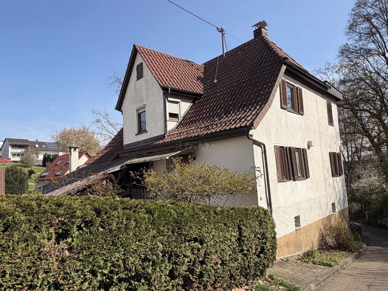 Immobilie in Köngen - Wohnen mit Geschichte und Zukunft! Viel Platz für Ihre Bedürfnisse - Bild 4