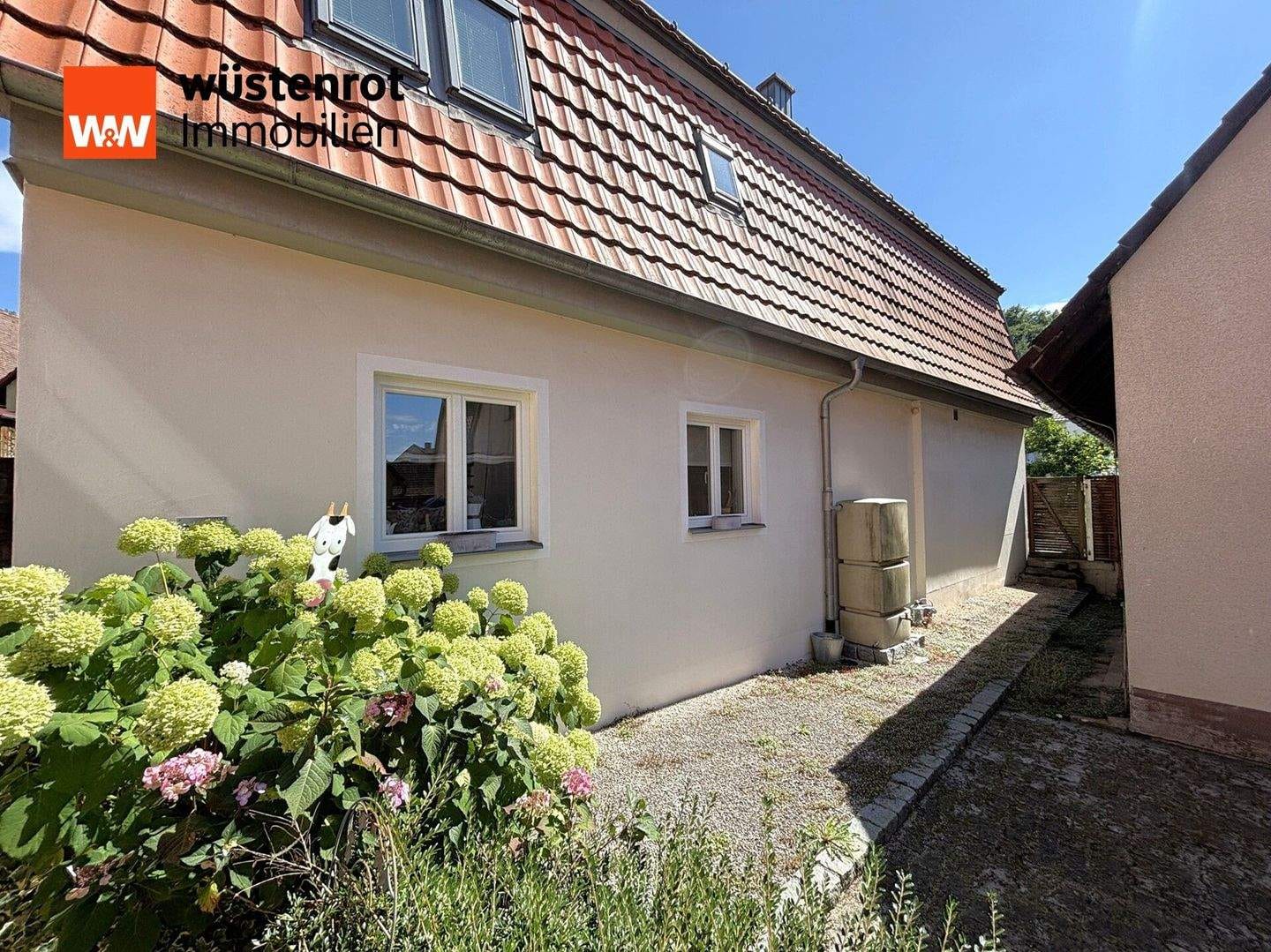Immobilie in Offenhausen - Geschmackvolles und edles Domizil  in ländlicher Idylle - Bild 3