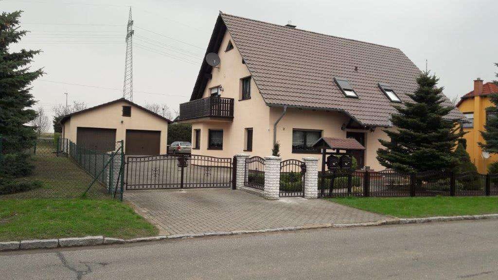 Immobilie in Pinnow - Einfamilienhaus mit Einliegerwohnung in Top Lage Pinnow - Bild 1