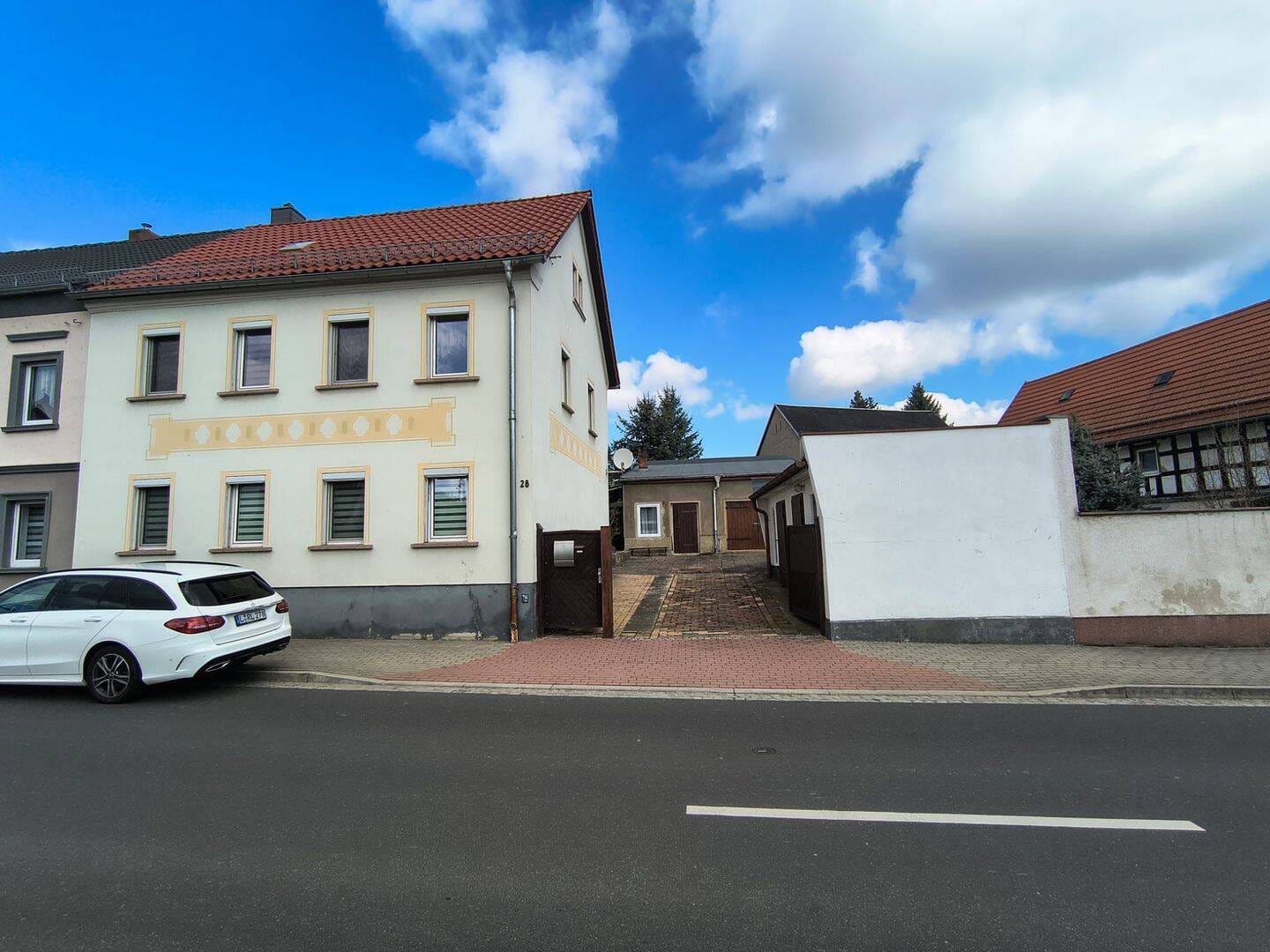 Immobilie in Regis-Breitingen - Familienfreundliches Einfamilienhaus in attraktiver Wohnlage - Bild 0