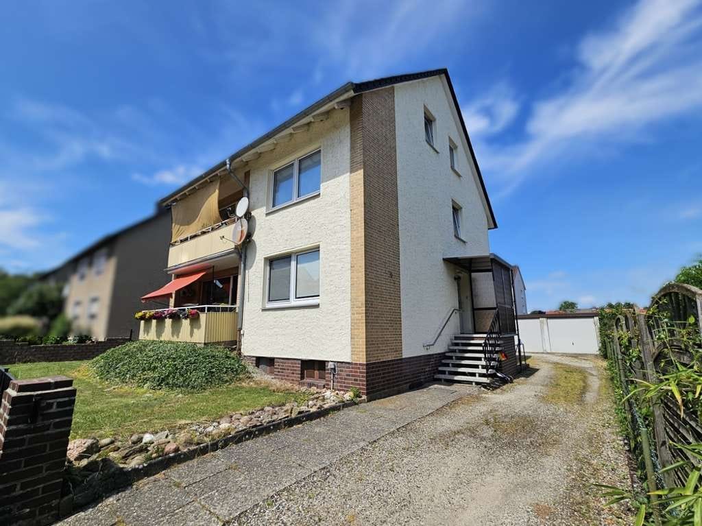 Immobilie in Harsum - 3 Familienhaus auf großem Grundstück in Harsum - Bild 0