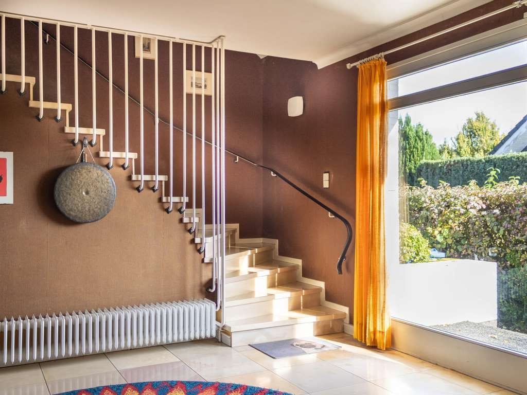 Immobilie in Bad Segeberg - Zeitlose 70er-Jahre-Architektur in Top Lage – Viel Platz für Ihre Ideen! - Bild 3